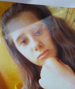 Poliţiştii cer sprijin pentru găsirea unei fete de 13 ani din Bucureşti, dispărută de acasă