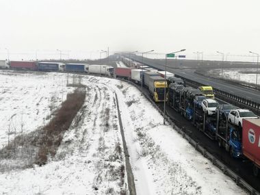 Poliţia de Frontieră: Control cu echipe mixte, la frontiera cu Ungaria; numărul de linii, limitat de poliţiştii repartizaţi de către Poliţia Ungară