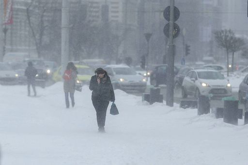 ANM: Vreme deosebit de rece, precipitaţii şi polei, până joi dimineaţă; vor fi temperaturi negative, mai mici şi cu 10 grade decât normalul perioadei
