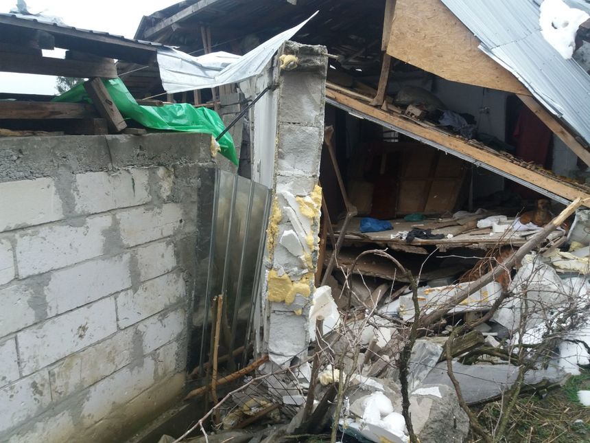 Prahova: 27 de localităţi sunt afectate de alunecări de teren; mai multe familii au fost notificate că ar trebui să părăsească locuinţele. FOTO