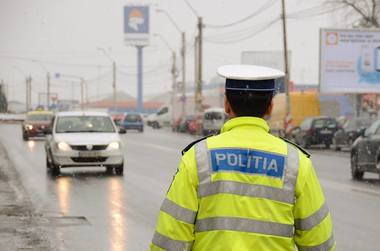 Peste 8.000 de poliţişti, angrenaţi în acţiuni de Florii şi Paştele Catolic; sunt programate 52 de manifestări de amploare la care organizatorii aşteaptă aproape 112.000 de oameni