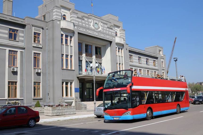 Turiştii care se vor plimba cu autobuzele etajate vor putea vizita şi o parte din Portul Constanţa 