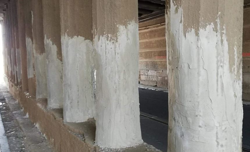 USR publică imagini cu stâlpii de susţinere ai Podului Constanţa acoperiţi cu ipsos şi acuză că CFR a mascat problemele structurale cu adeziv de exterior