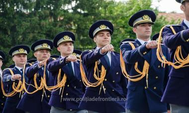 Aproape 650 de locuri disponibile în unităţi de învăţământ ale MAI pentru absolvenţii de liceu care vor să devină poliţişti de frontieră