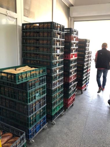 Constanţa: Fabrică de pâine, închisă temporar de Protecţia Consumatorilor şi amendată cu 22.000 de lei. VIDEO

