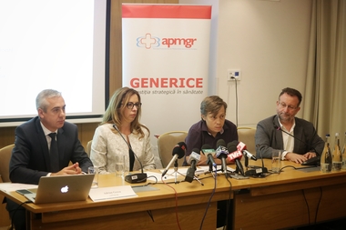 Asociaţia Producătorilor de Medicamente Generice propune introducerea taxei clawback diferenţiate în funcţie de preţ şi avertizează că dacă nu se iau măsuri, peste 2.300 de medicamente vor dispărea