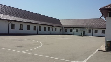 Şcoala care a ars în Capitală nu avea autorizaţie de securitate la incendiu