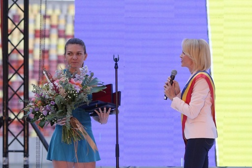 Firea şi-a închis din nou pagina de Facebook la mai puţin de o oră după ce a deschis-o, după ce ultima postare a strâns peste 2.500 de comentarii critice