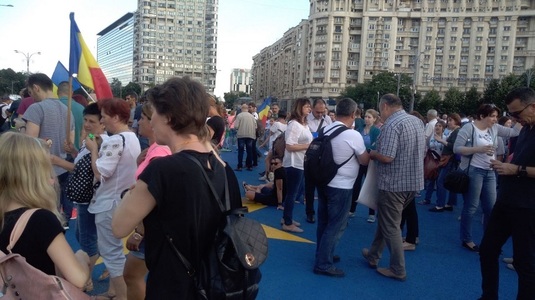 Protest Piaţa Victoriei: Un mesaj al lui Mihai Şora a fost pus în difuzoare. Traficul rutier este blocat pe Bd. Kiseleff
