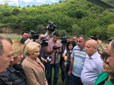 UPDATE - Carmen Dan anunţă că se va realiza o strategie de apărare împotriva inundaţiilor, ”însă nu se poate întâmpla mâine”. Precizările MAI