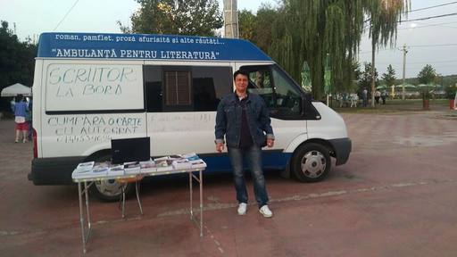 Trei dintre agresorii scriitoarei din Brăila care dormea într-o maşină asemănătoare ambulanţei au fost reţinuţi