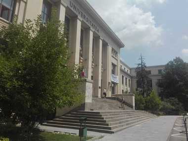 REPORTAJ – Candidaţii la admiterea în facultăţile din Bucureşti sunt încrezători că îşi vor urma visul: ”Voi fi un avocat nonconformist”, ”Voi deveni medic pentru că vreau să aduc un plus sistemului medical”. FOTO