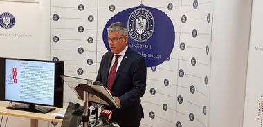 Bilanţ Ministerul Apelor şi Pădurilor: A fost elaborat şi aprobat Raportul privind starea construcţiilor hidrotehnice cu rol împotriva inundaţiilor, s-au realizat activităţi pentru proiectare-execuţie a mai multor loturi de plaje 