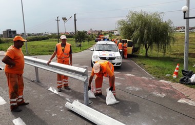 CNAIR a închis accesul principal de pe DN 7 într-un cartier rezidenţial de la marginea Aradului, invocând numeroase accidente, iar sute de familii sunt afectate - FOTO