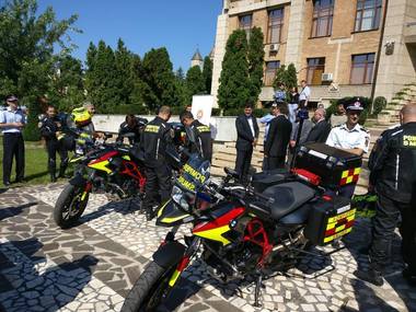 Municipiul Iaşi, al cincilea din ţară care va folosi motociclete SMURD pentru intervenţiile de urgenţă. Raed Arafat: Şi dacă vom câştiga trei minute în plus la o intervenţie, dăm o şansă la viaţă unui om 