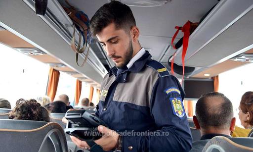 Poliţia de Frontieră: Se aşteaptă aglomeraţie în punctele de trecere, în luna august; 4.000 de poliţişti vor acţiona zilnic şi va fi folosită la maxim infrastructura punctelor de trecere