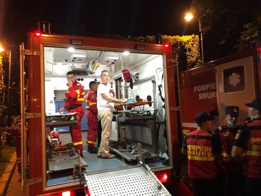 Senator USR, aflat în Piaţa Victoriei: Ştiţi cum e să te întâlneşti cu propriul tău copil, transportat pe targă, în stare de inconştienţă către un echipaj SMURD?