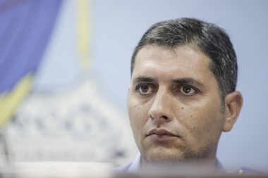 MAI anunţă numirea lui Ionuţ Cătălin Sindile la conducerea Jandarmeriei, pentru "asigurarea cu celeritate a actului managerial"; Sindile are 40 de ani şi este născut în Teleorman - FOTO