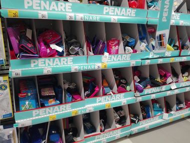 Sprijin financiar de 450 de lei, oferit de PMB copiilor de până în 14 ani pentru achiziţionarea de rechizite