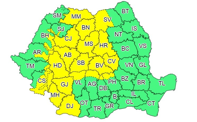 Meteorologii au actualizat avertizarea cod galben de furtuni, reducând la 23 numărul judeţelor vizate