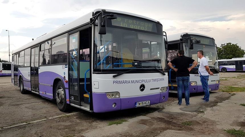 Primăria Timişoara a închiriat şapte autobuze Primăriei Deva, după ce aceasta a suspendat contractul cu firma care asigura transportul public