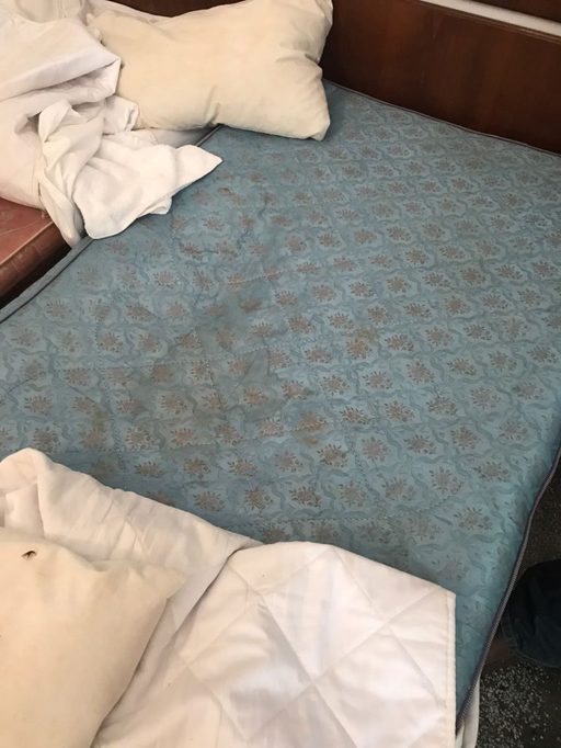 Peste 500 de sancţiuni contravenţionale, aplicate de inspectorii sanitari, pe durata sezonului estival, la unităţi de turism, alimentaţie publică şi tabere şcolare