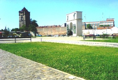 Extinderea Parcului Reconcilierii, blocată patru ani de neînţelegeri cu Guvernul privind un teren, nu va mai avea loc, contractul fiind reziliat de Primăria Arad
