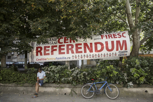 Doctorul Dan Grigorescu: Sunt credincioşi la care preotul nu a mai ajuns de ani de zile "cu Botezul Domnului" de Bobotează, dar o fac acum, "cu Pliantul" de Referendum - vizita pastorală a fost înlocuită vizita electorală
