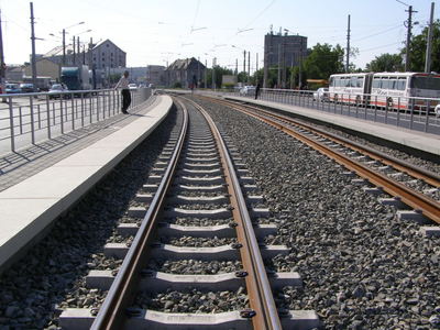Primăria Arad a obţinut o finanţare europeană de peste 85 de milioane de lei pentru achiziţia a zece tramvaie noi