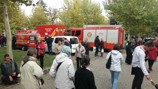 ISU Bucureşti-Ilfov: 42 de persoane au avut nevoie de ajutor medical în timpul pelerinajului la moaştele Sf. Dimitrie cel Nou, trei dintre ele fiind transportate la spital