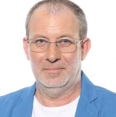 UPDATE - Ministrul Sănătăţii: Florin Busuioc a suferit un infarct masiv şi are parte de ”cele mai bune îngrijiri la Spitalul din Craiova”; operaţia a fost făcută de un medic primar/Care este starea actorului/ El este adus în Capitală cu un elicopter SMURD