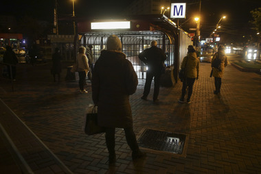 Angajaţii Metrorex anunţă că vor intra în grevă generală pe perioadă nedeterminată de miercuri, între orele 4.00 şi 16.00