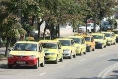 Controale la taximetrişti: Din 60 de autoturisme verificate, 8 aveau deficienţe tehnice majore;  39 de sancţiuni contravenţionale, în valoare de peste 17.360 de lei