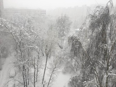 Meteorologii au prelungit din nou codul portocaliu de vânt puternic în judeţele Prahova, Argeş şi Dâmboviţa; rafalele de vânt pot ajunge la munte până la 150 de kilometri la oră