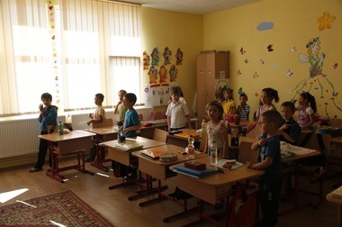 Elevii şi preşcolarii se întorc astăzi din vacanţa de iarnă
