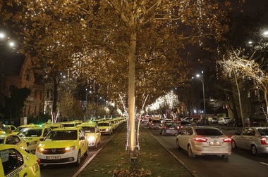Poliţia Capitalei face cercetări după protestul taximetriştilor, privind împiedicarea sau îngreunarea circulaţiei pe drumurile publice
