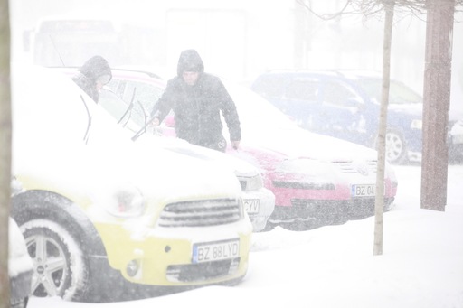 Cod galben de viscol şi ninsori, în judeţele Mehedinţi, Gorj, Vâlcea, Argeş, Caraş-Severin