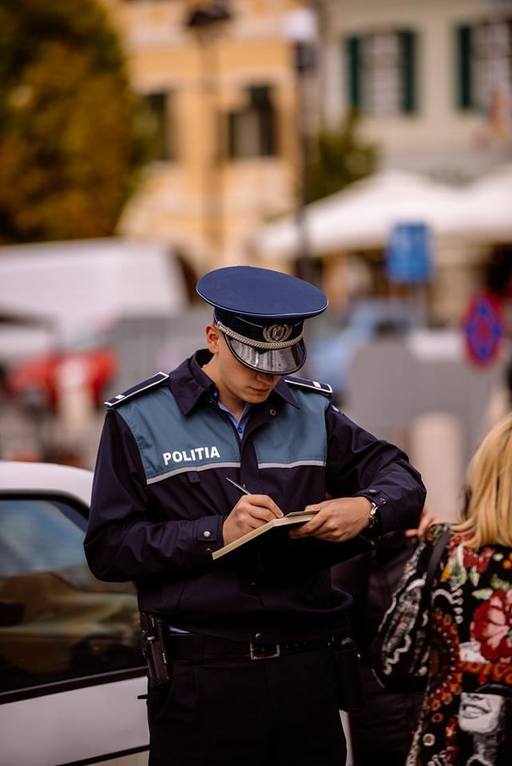 Sindicatul Naţional al Agenţilor de Poliţie cere miniştrilor Finanţelor şi Muncii rezolvarea unor inechităţi salariale şi reclamă pierderea unor drepturi băneşti