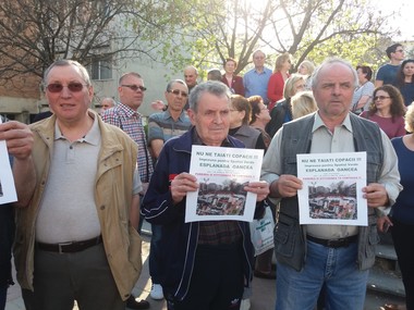 Prefectul de Iaşi va ataca în contencios o autorizaţie emisă de primarul Chirica, în urma protestelor din Tătăraşi, unde oamenii sunt nemulţumiţi de construirea unor blocuri