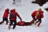 Salvamontiştii anunţă că vor rămâne cu efective mărite în zonele montane, până la finalul sezonului rece; în ultimele 24 de ore s-au produs 75 de accidente
