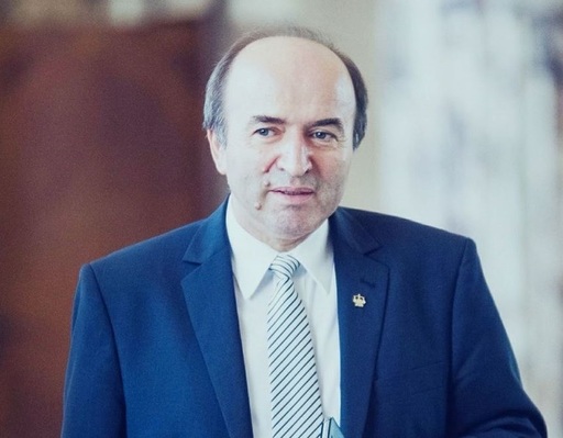 Decanul Baroului Iaşi: Voi evalua oportunitatea discutării în Consiliul Baroului a sesizării Comisiei de Disciplină în cazul lui Tudorel Toader, pentru afronturi aduse avocaturii româneşti