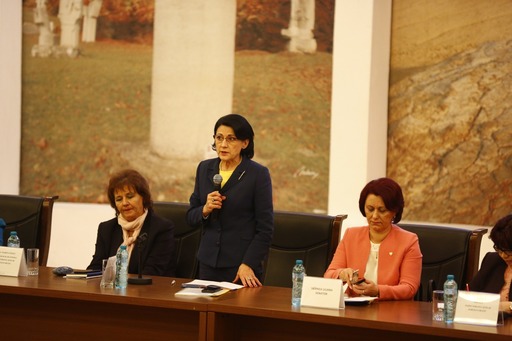 Andronescu anunţă că toate şcolile postliceale sanitare din ţară vor fi verificate după ce Ministerul Educaţiei a fost sesizat de autorităţile din Suedia cu privire la o diplomă ce ar fi falsă