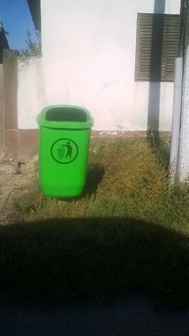 Gabriela Firea a cerut Societăţii Municipale Străzi, Poduri şi Pasaje Bucureşti anularea de urgenţă a licitaţiei pentru mobilier urban; conducerea companiei a fost sancţionată