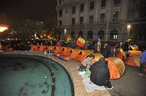 Proteste anunţate faţă de coaliţia PSD-ALDE şi faţă de intenţia modificării legislaţiei penale prin ordonanţă de urgenţă; protestatarii anunţă un lanţ uman de la Universitate la sediul DNA