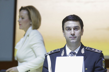 Direcţia Generală Anticorupţie, după acuzaţiile ministrului Carmen Dan că activitatea s-a concentrat pe alte zone decât MAI: A existat o preocupare pentru diversificarea activităţilor, astfel încât să corespundă în mod real nevoilor personalului