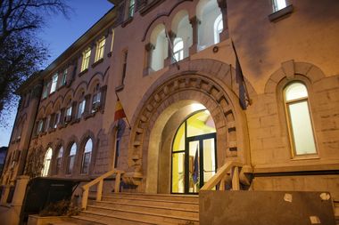 Administraţia Spitalelor, după suspiciunea existenţei unui focar de stafilococ auriu la Maternitatea Giuleşti: Se consideră că este infecţie nozocomială dacă pacientul se reinternează în primele trei zile de la externare