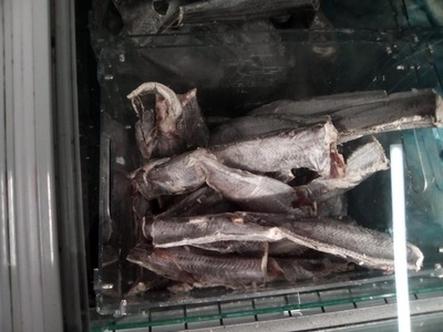 Mari nereguli găsite la peştele de import, în hypermarket-urile din zona Bucureşti-Ilfov: 1,6 tone de peşte şi produse din peşte oprite de la vânzare, amenzi contravenţionale în valoare de 200.000 de lei - FOTO, VIDEO 

