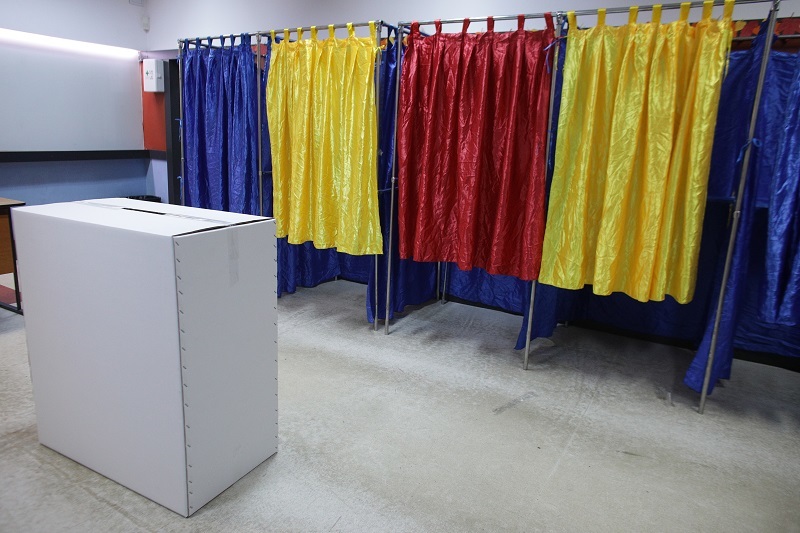 Procesul electoral a fost întrerupt la secţia de votare din Mamaia după ce s-au terminat buletinele de vot. Prezenţa este de 98,34 la sută