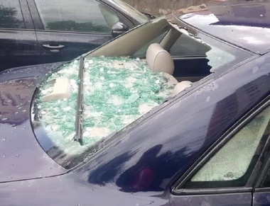 IGSU: Efecte ale ploilor torenţiale în 28 de localităţi din şase judeţe; pompierii au intervenit pentru evacuarea apei din zeci de locuinţe, curţi, beciuri şi străzi; grindina a afectat peste o sută de acoperişuri şi 255 de maşini
