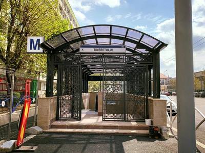 Nouă cale de acces la staţia de metrou Tineretului, deschisă joi, în urma unor lucrări în valoare de aproximativ 18 milioane de lei